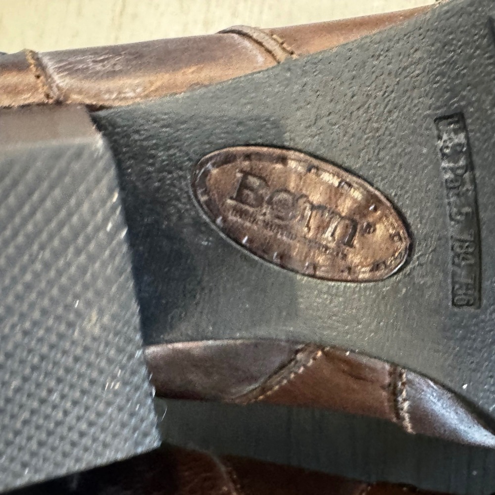 Born‎ Women 8 Brown Leather Studded Wingtip Shooties Ankle Boots Western Boho - Picture 14 of 15
